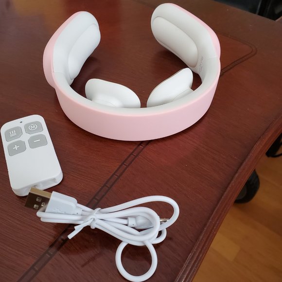 Intelligent Neck Massager in Original Box - Picture 2 of 5